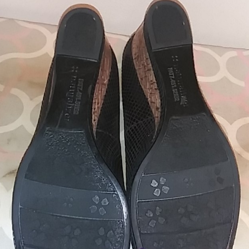 Naturalizer Wedges - Picture 3 of 4